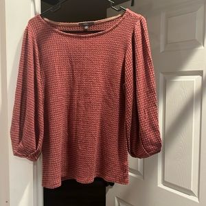 Women’s Boutique Gyft burgandy top
